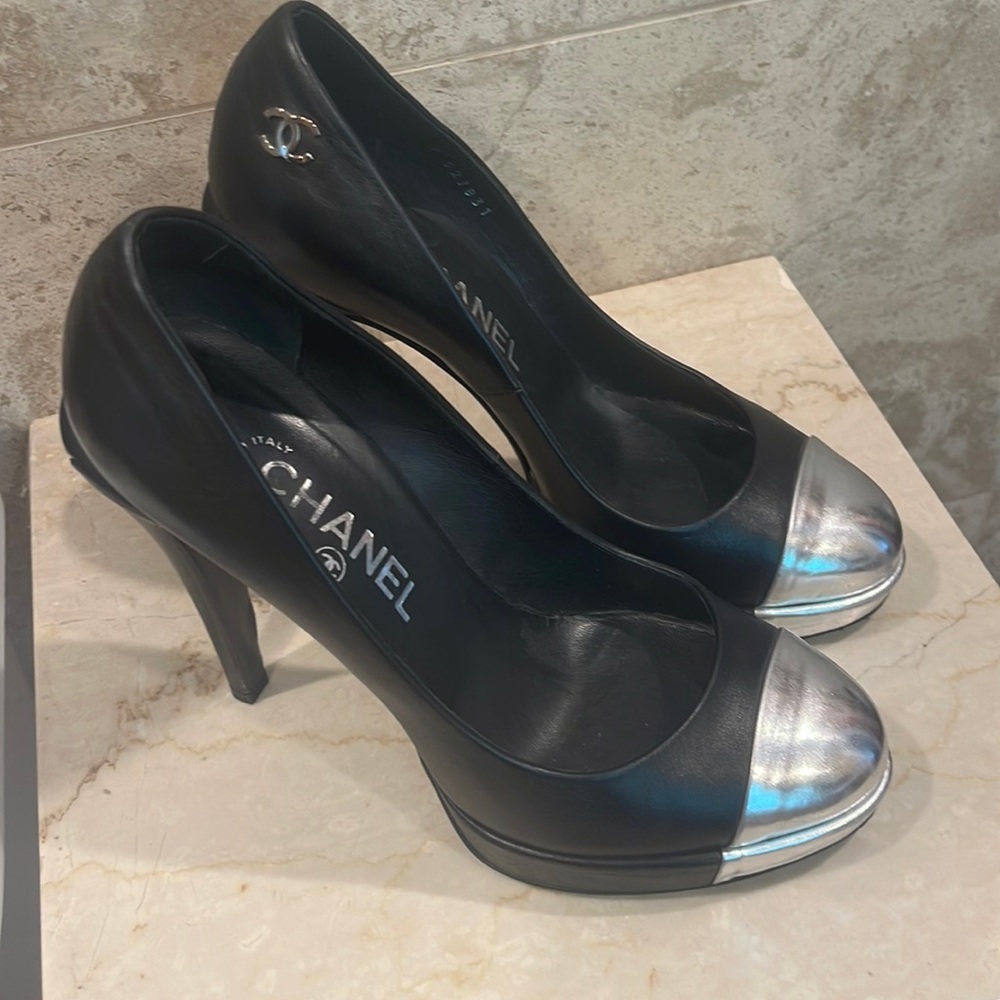 Chanel platform pumps - Picture 1 of 8